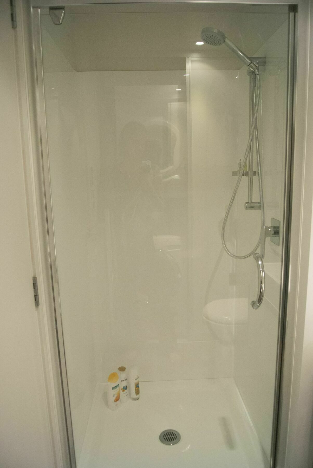Brand New Apartment With Pool & Gym Auckland Eksteriør bilde